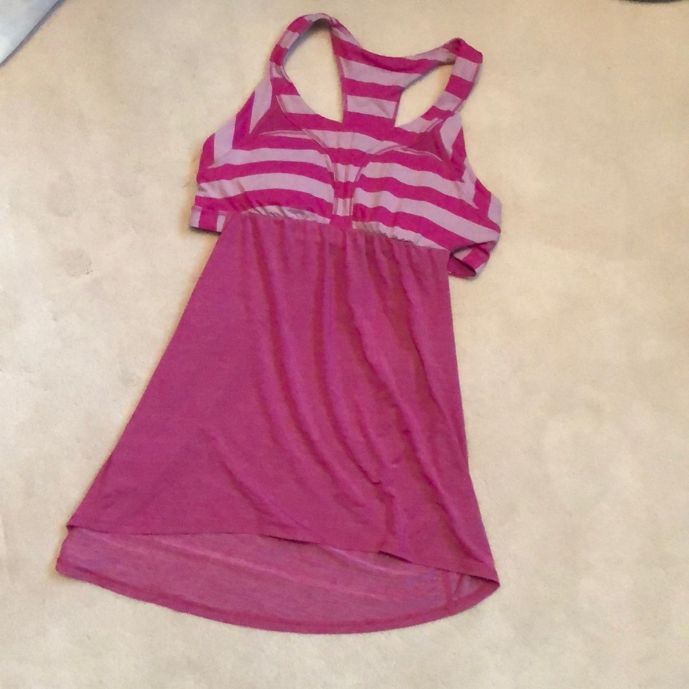 Lululemon top with bra